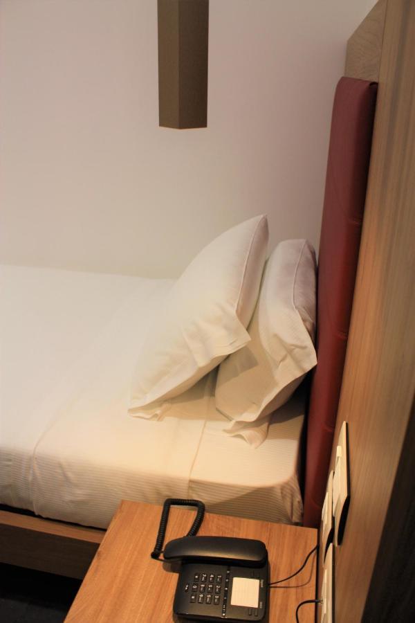 V Hotel أنكونا المظهر الخارجي الصورة