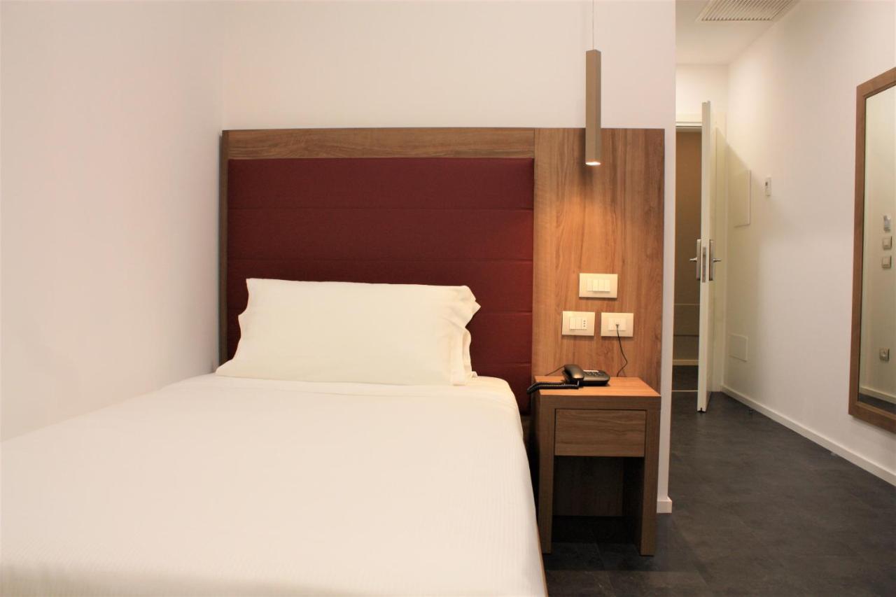 V Hotel أنكونا المظهر الخارجي الصورة