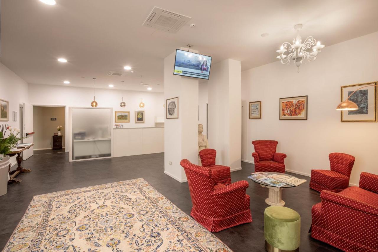 V Hotel أنكونا المظهر الخارجي الصورة
