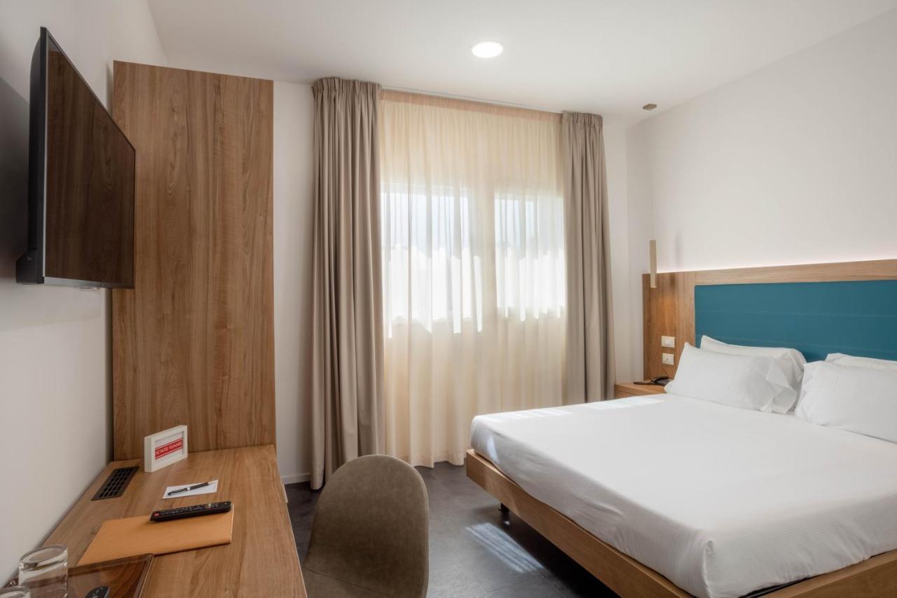 V Hotel أنكونا المظهر الخارجي الصورة