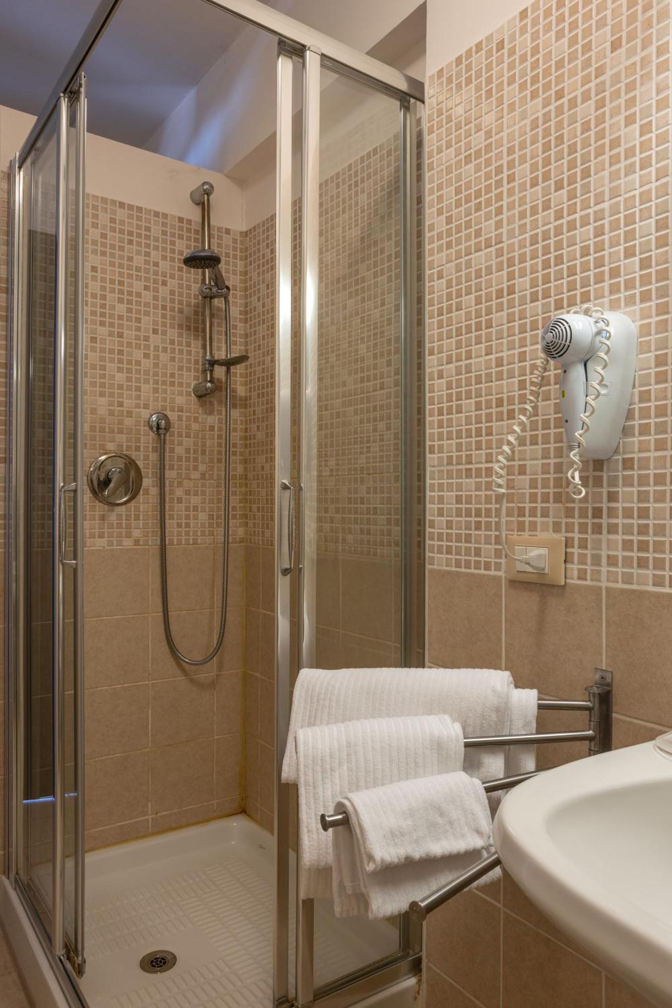 V Hotel أنكونا الغرفة الصورة